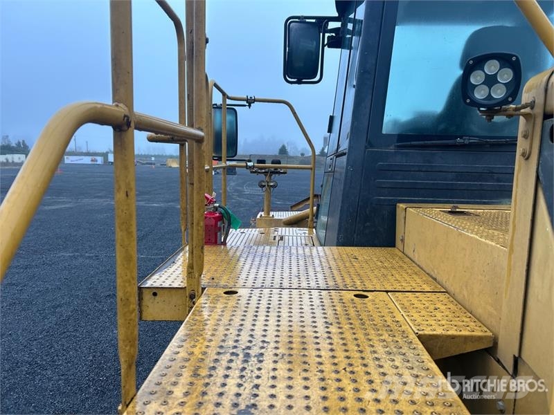 CAT 988H Chargeuse sur pneus