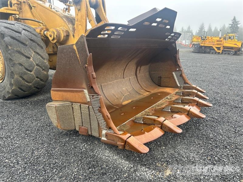 CAT 988H Chargeuse sur pneus