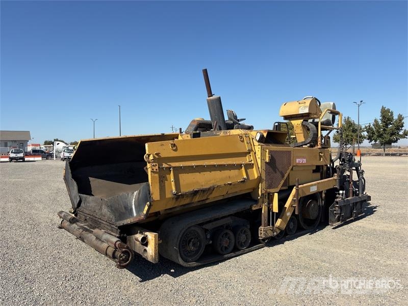 CAT AP-1055B Pavimentadoras de asfalto