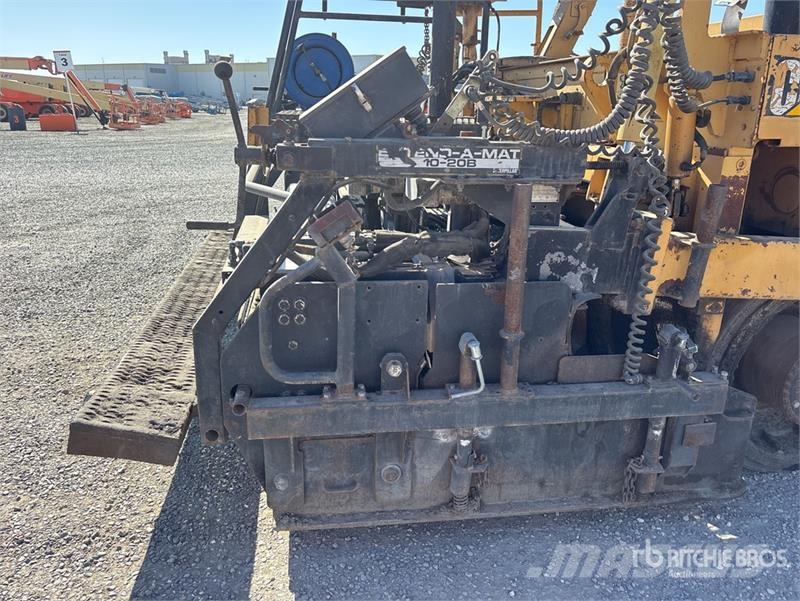 CAT AP-1055B Pavimentadoras de asfalto