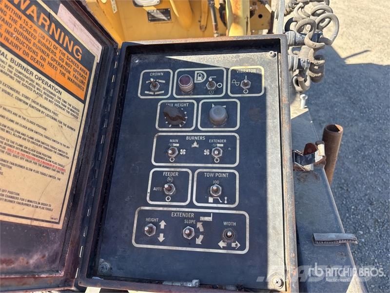 CAT AP-1055B Pavimentadoras de asfalto