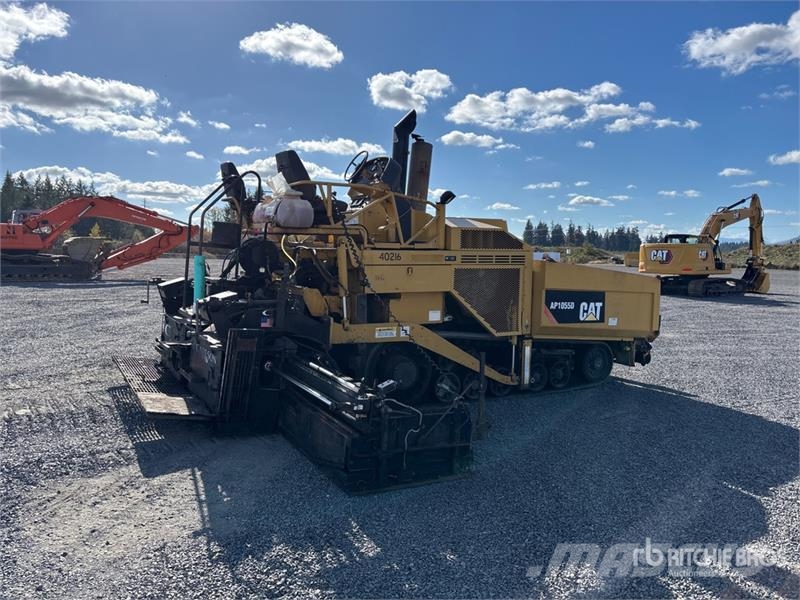 CAT AP-1055D Asfaltni finišerji