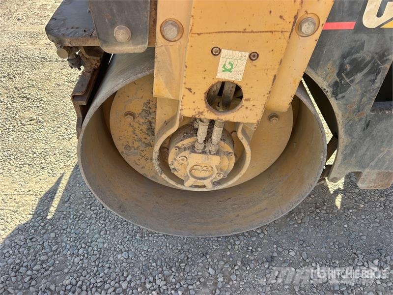 CAT CB-214E Double Drum Roller Dvojni valjarji