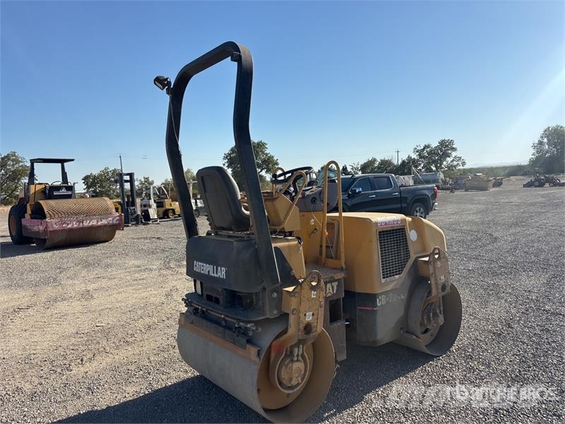 CAT CB-224E Double Drum Roller مداحل ثنائية الاسطوانة