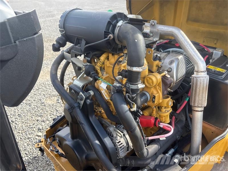 CAT CB2.7 Double Drum Roller Dvojni valjarji