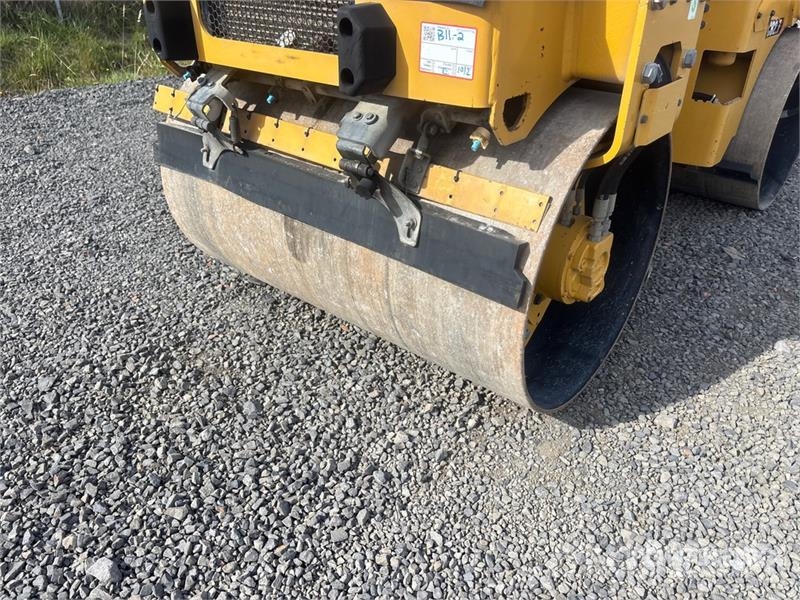 CAT CB2.7 Double Drum Roller Dvojni valjarji
