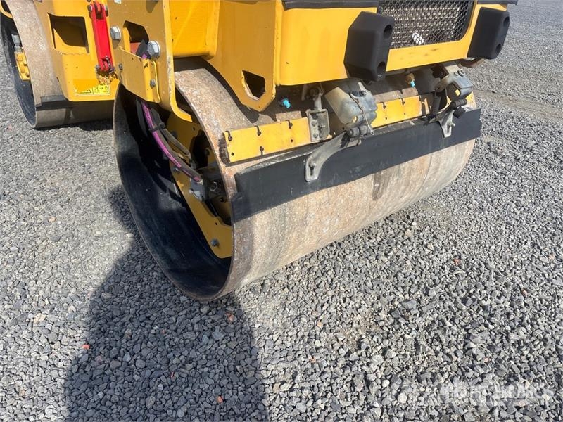 CAT CB2.7 Double Drum Roller Dvojni valjarji