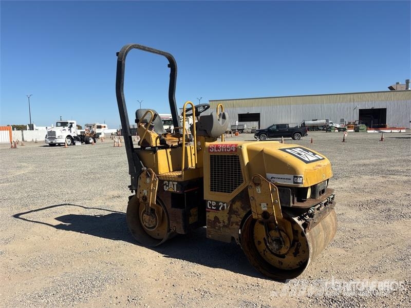 CAT CB214E Double Drum Roller Dvojni valjarji