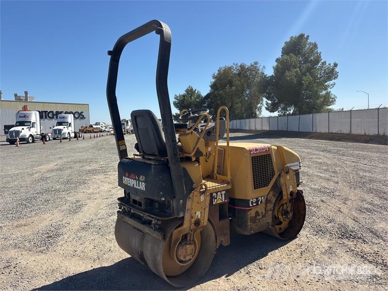 CAT CB214E Double Drum Roller Dvojni valjarji