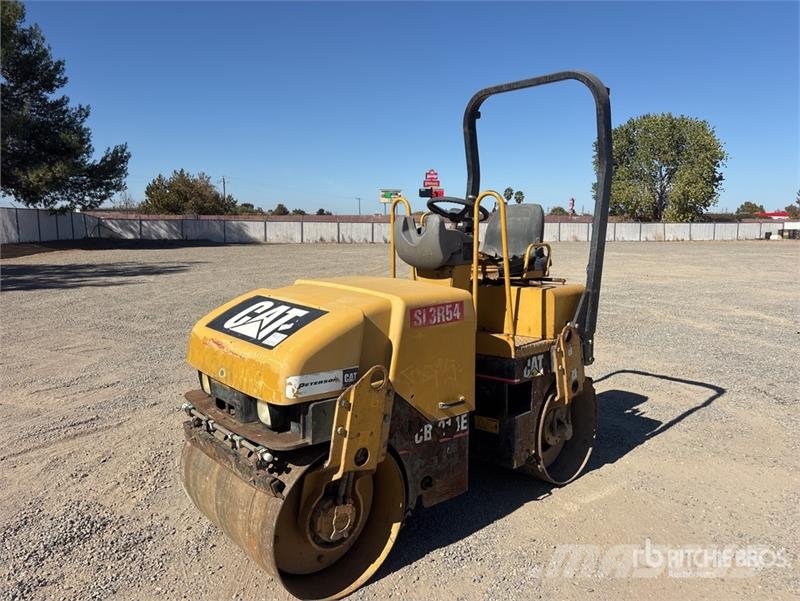CAT CB214E Double Drum Roller Dvojni valjarji
