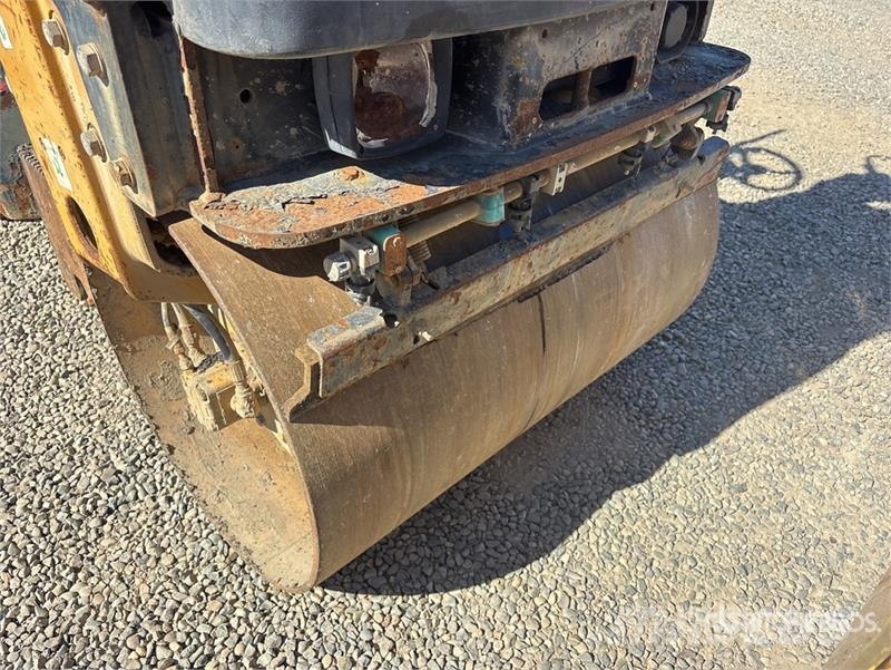 CAT CB214E Double Drum Roller Dvojni valjarji