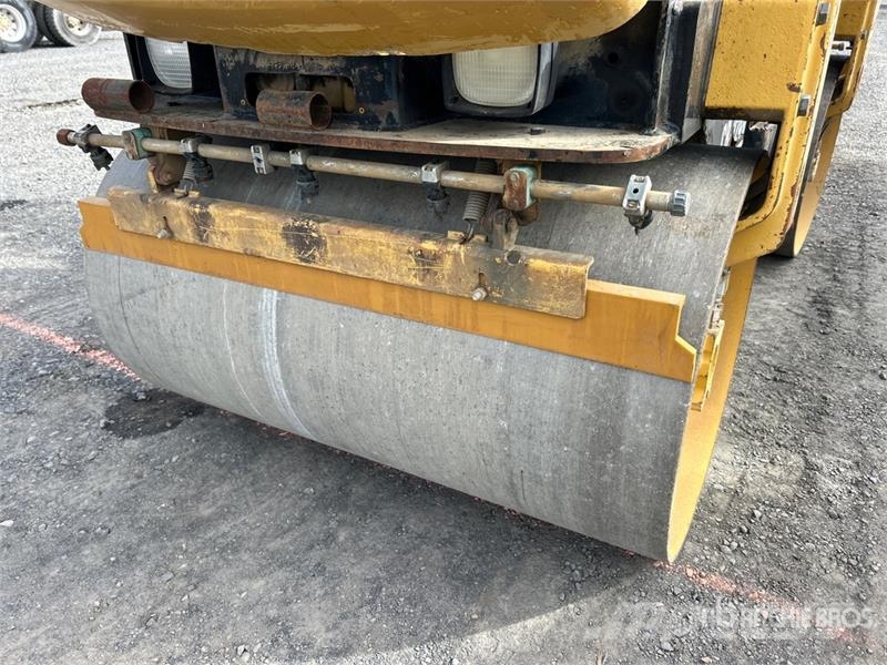 CAT CB224D Double Drum Roller 雙輪滾壓機