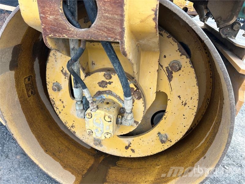 CAT CB224D Double Drum Roller 雙輪滾壓機