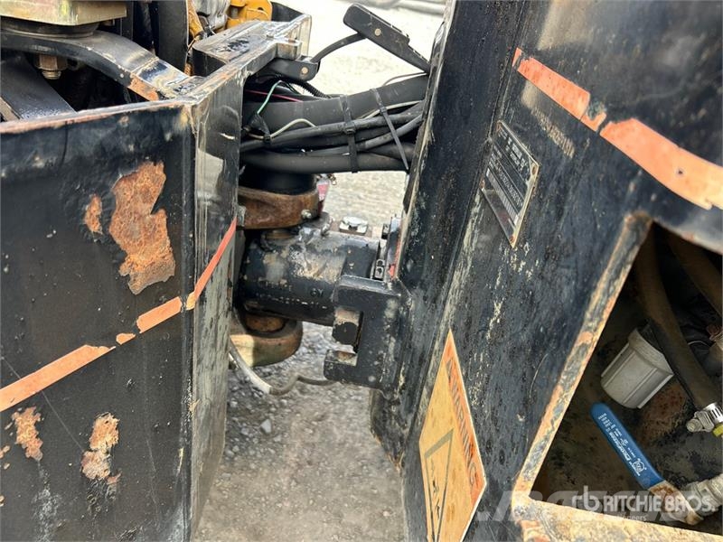 CAT CB224D Double Drum Roller 雙輪滾壓機