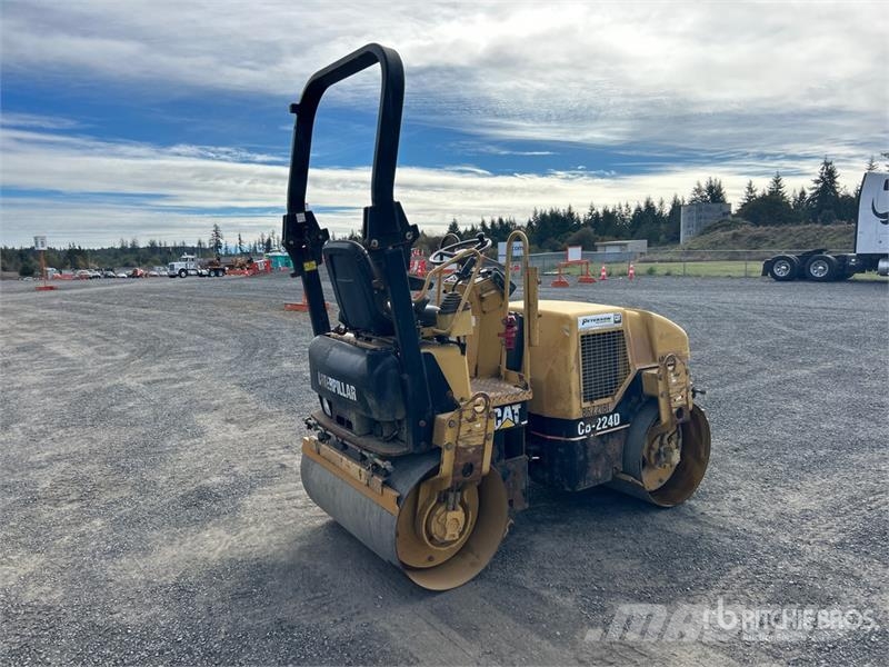 CAT CB224D Double Drum Roller 雙輪滾壓機