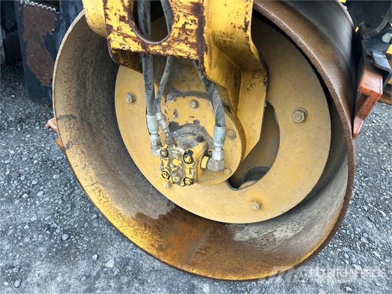 CAT CB224E Double Drum Roller Dvojni valjarji