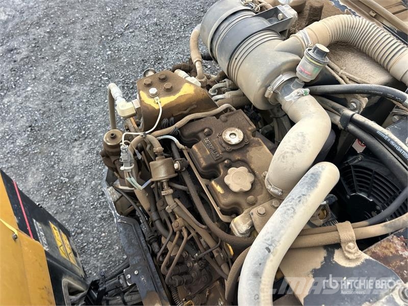 CAT CB224E Double Drum Roller Dvojni valjarji