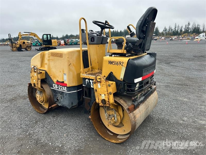CAT CB224E Double Drum Roller Dvojni valjarji
