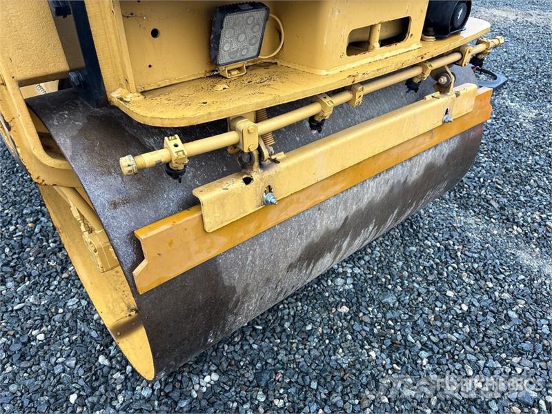 CAT CB224E Double Drum Roller Tandemrullid