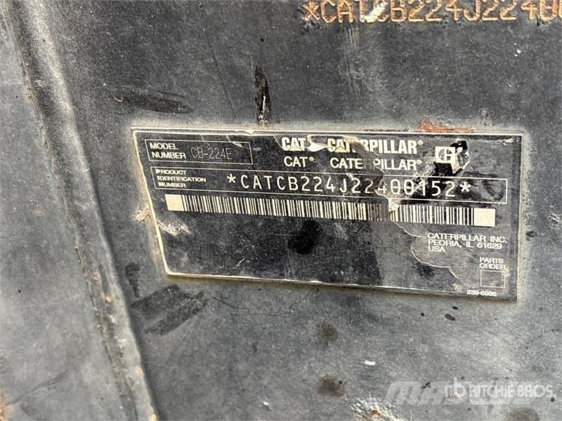 CAT CB224E Double Drum Roller Dvojni valjarji