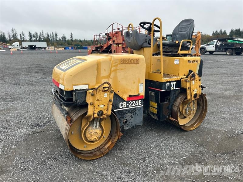 CAT CB224E Double Drum Roller Dvojni valjarji