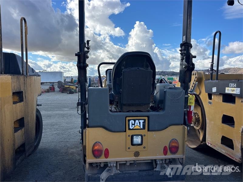 CAT CB22B Double Drum Roller Twin drum rollers