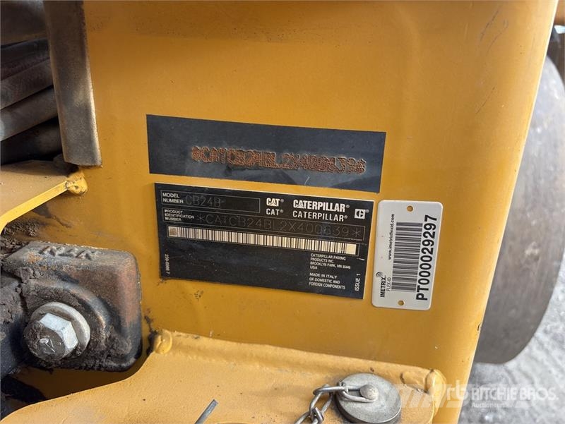 CAT CB24B Double Drum Roller مداحل ثنائية الاسطوانة