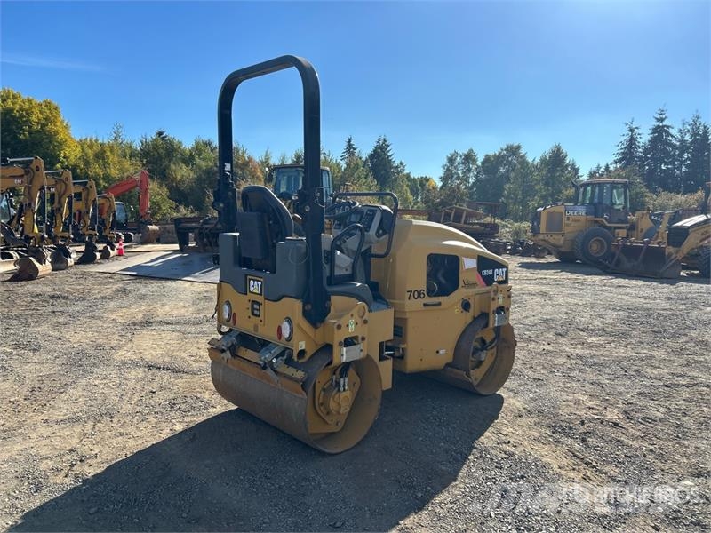 CAT CB24B Double Drum Roller 트윈 드럼 롤러