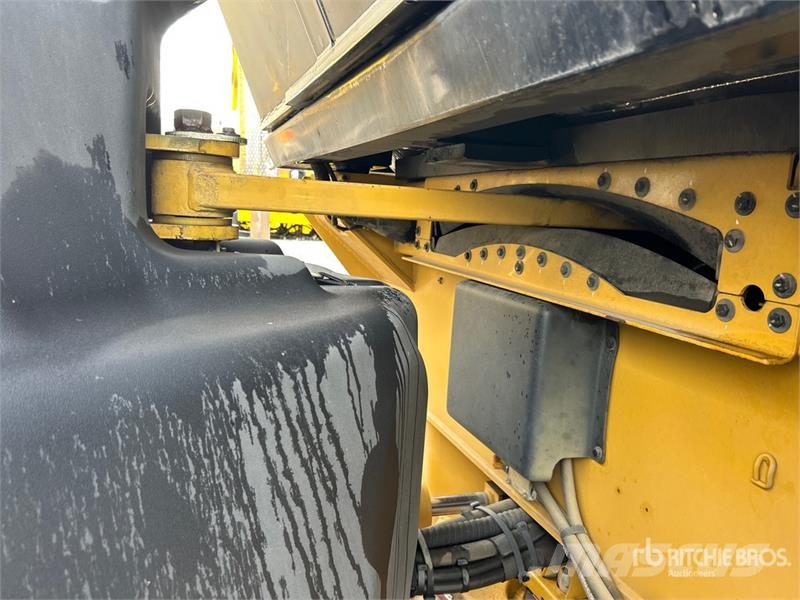 CAT CB64B Double Drum Roller Ikerdobos hengerek