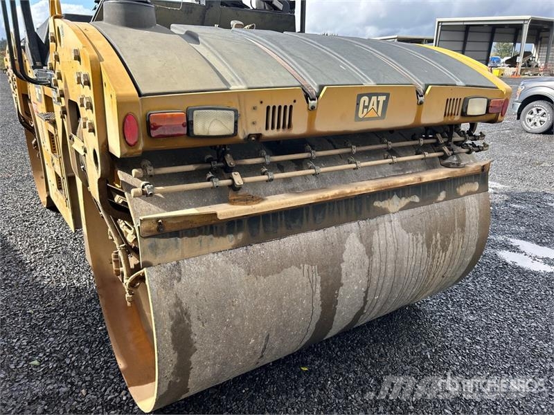 CAT CB64B Double Drum Roller Ikerdobos hengerek