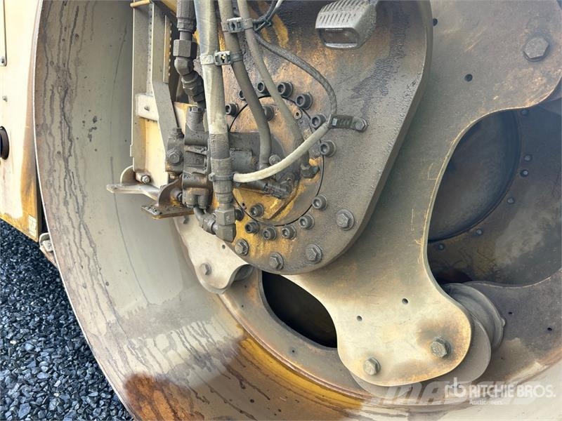 CAT CB64B Double Drum Roller Ikerdobos hengerek