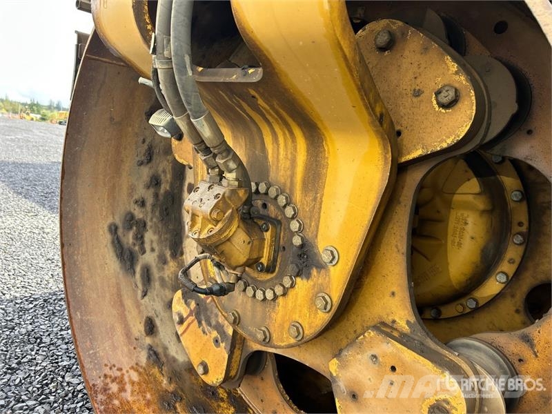 CAT CB64B Double Drum Roller Ikerdobos hengerek
