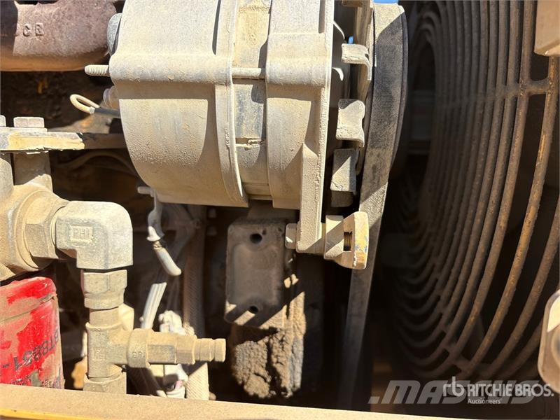CAT CP-323C Padfoot Drum Compactor Single drum rollers