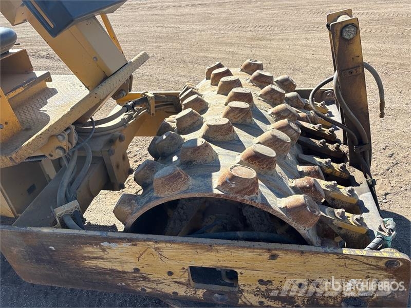 CAT CP-323C Padfoot Drum Compactor Single drum rollers