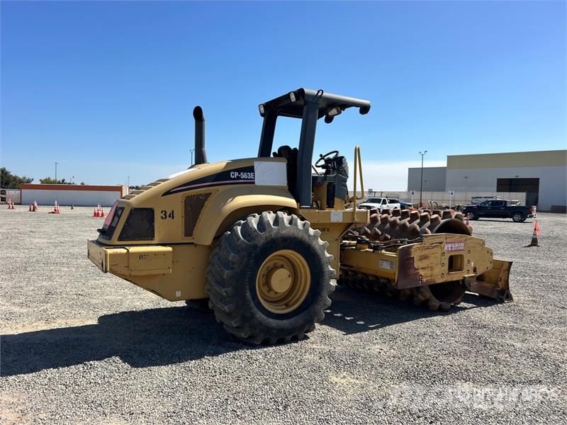 CAT CP563 Padfoot Drum Compactor Ühe trumliga rullid