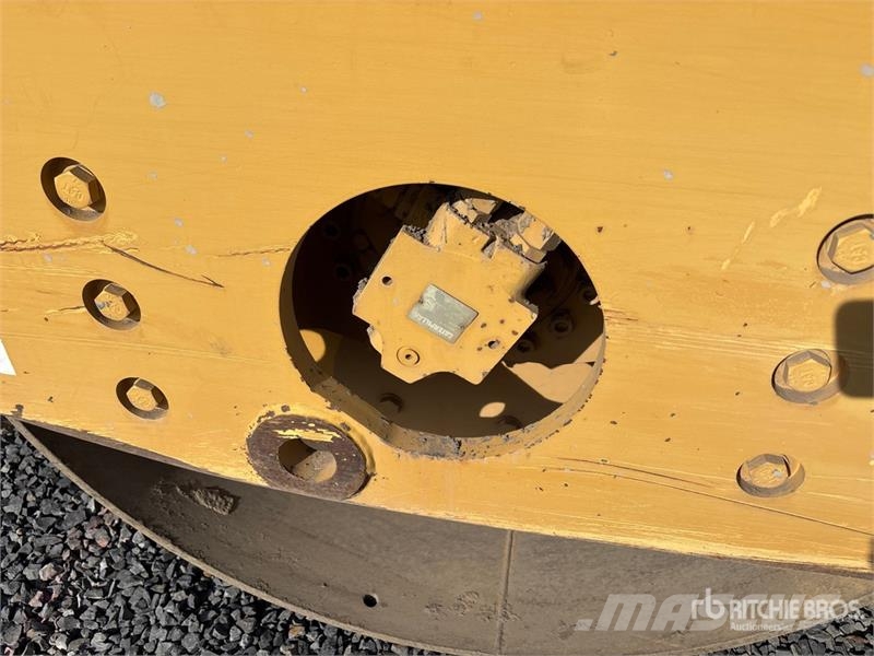 CAT CS-433E Smooth Drum Compactor Vienvalča grunts veltņi
