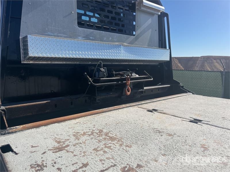 CAT CT660 6x4 Equipment Transport Truck Ostali kamioni