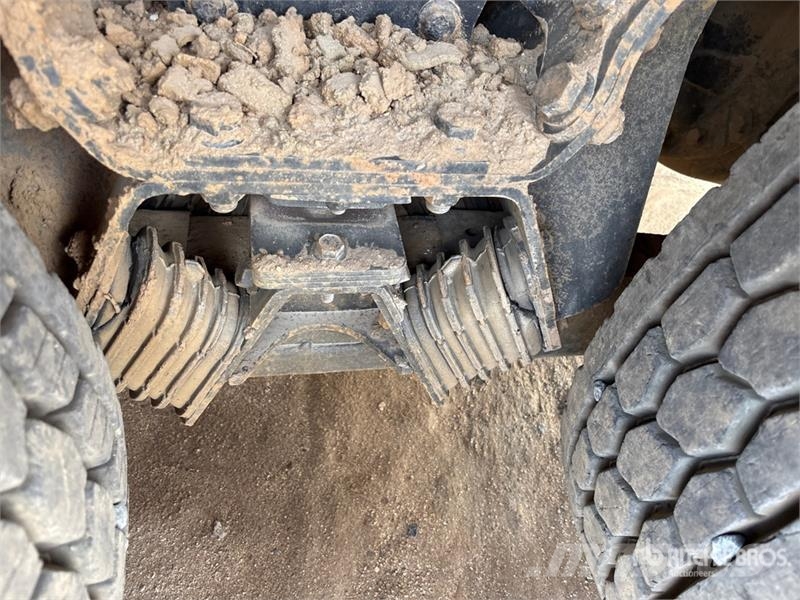 CAT CT660S Tovornjaki za vodo