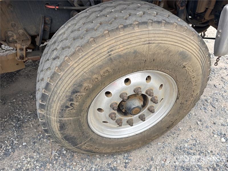 CAT CT660S Tovornjaki za vodo
