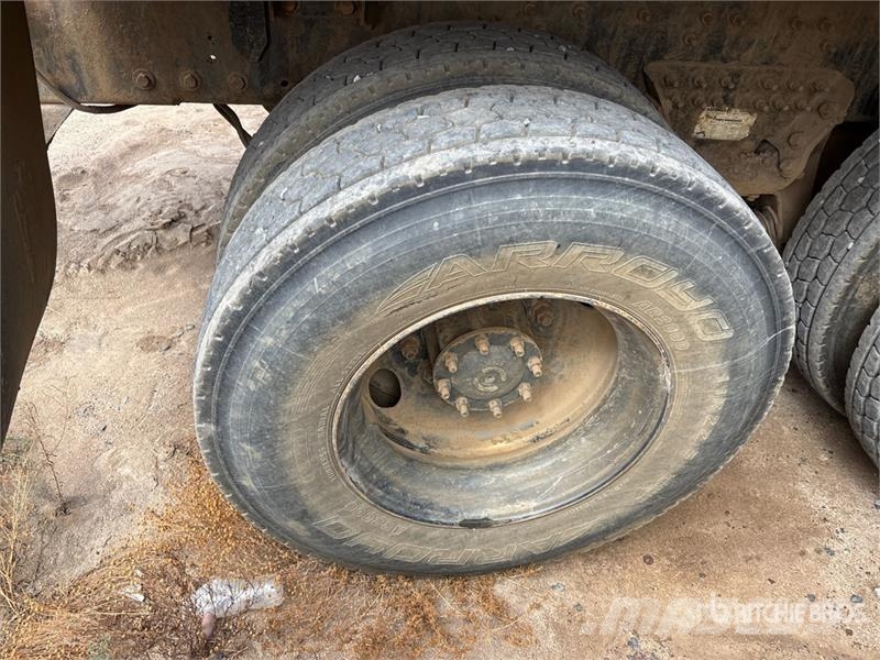 CAT CT660S Tovornjaki za vodo