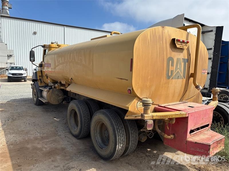 CAT CT660S Tovornjaki za vodo
