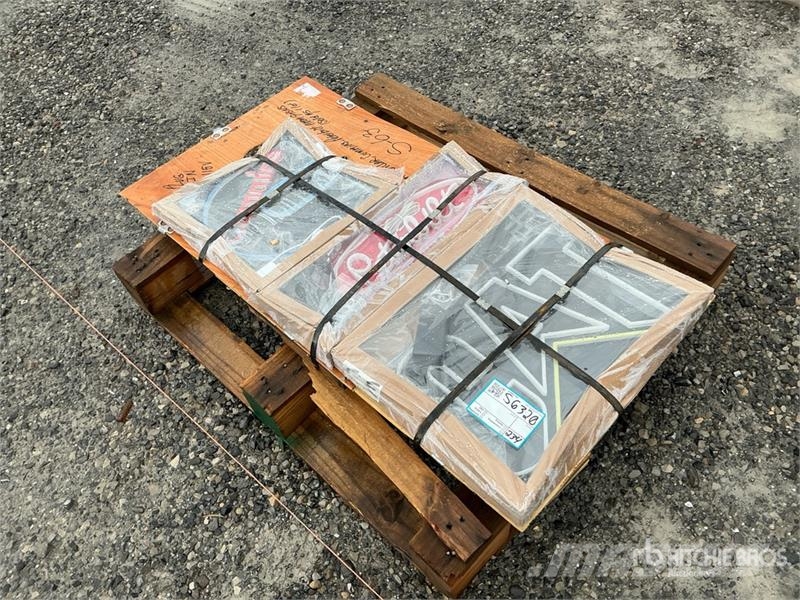 CAT Cummins, Peterbilt Neon Signs (Unused) 기타 부품