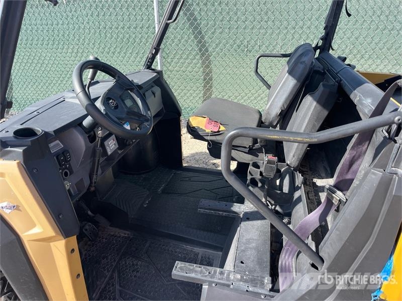CAT CUV82 4x4 Utility Vehicle (Inoperable) ماكينات منفعة عامة
