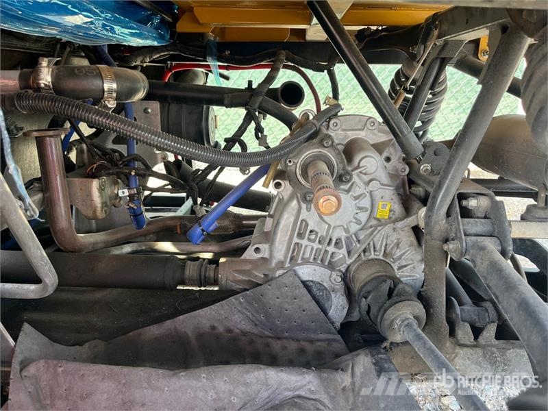 CAT CUV82 4x4 Utility Vehicle (Inoperable) ماكينات منفعة عامة