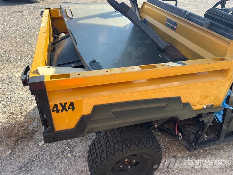 CAT CUV82 4x4 Utility Vehicle (Inoperable) ماكينات منفعة عامة