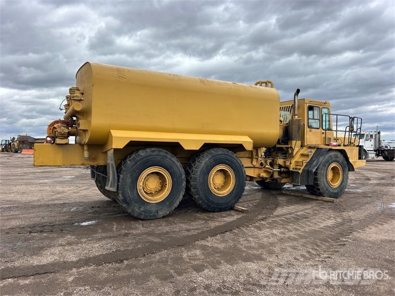 CAT D300D 6x6 Articulated Water Truck Tovornjaki za vodo