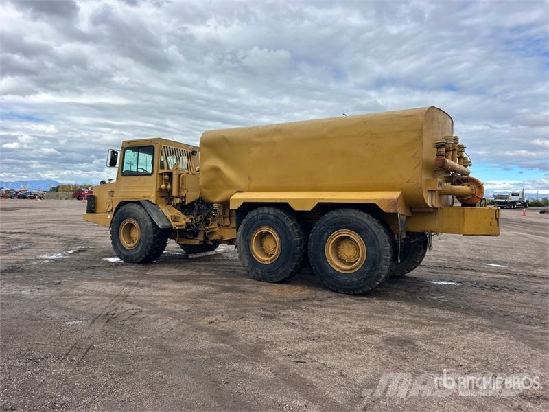 CAT D300D 6x6 Articulated Water Truck Tovornjaki za vodo