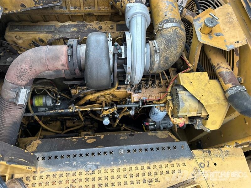 CAT D300D 6x6 Articulated Water Truck Tovornjaki za vodo