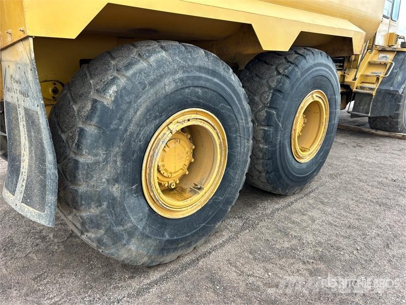 CAT D300D 6x6 Articulated Water Truck Tovornjaki za vodo