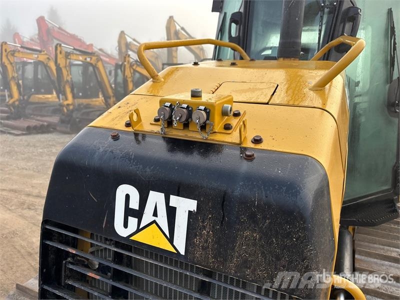 CAT D3K2 LGP Buldozer sobre oruga